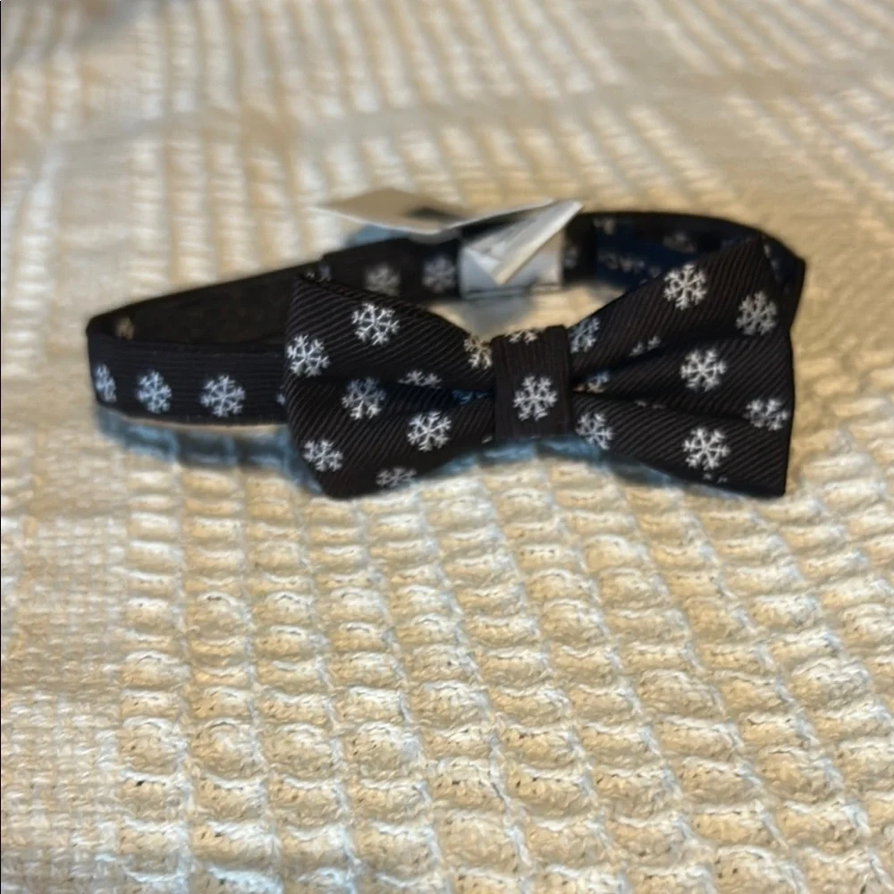Brown Snowflake Pattern toddler Bow Tie